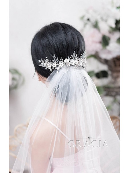 Enhance Your Romantic Bridal Hair Half Up Half Down Hairstyle with Veil Accessory Wedding Hairstyles Actual in Spring/Summer: Loose Updo in Messy Look with Veil Bridal Headpieces