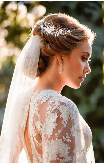 CALYPSO Ivory Bridal Veil with Hairpiece – Handmade Wedding Hair Accessory