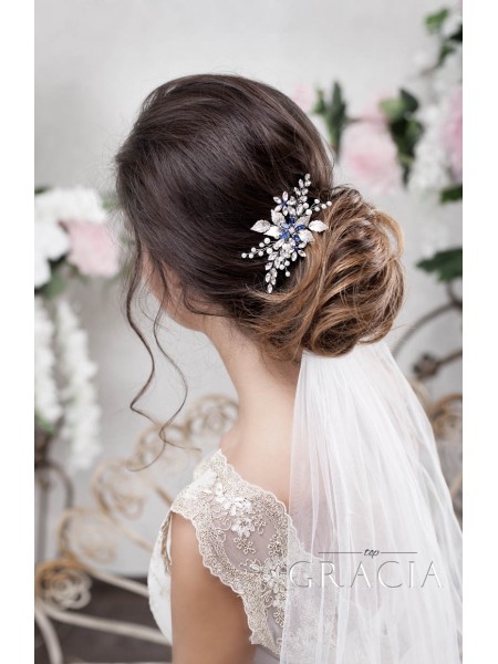10 Right Bridal Hair Accessories for Your Grandiose Wedding Look