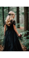 XENIA Black Flower Bridal Comb – Gothic Elegance for Your Wedding Day XENIA Black Flower Bridal Comb – Gothic Elegance for Your Wedding Day