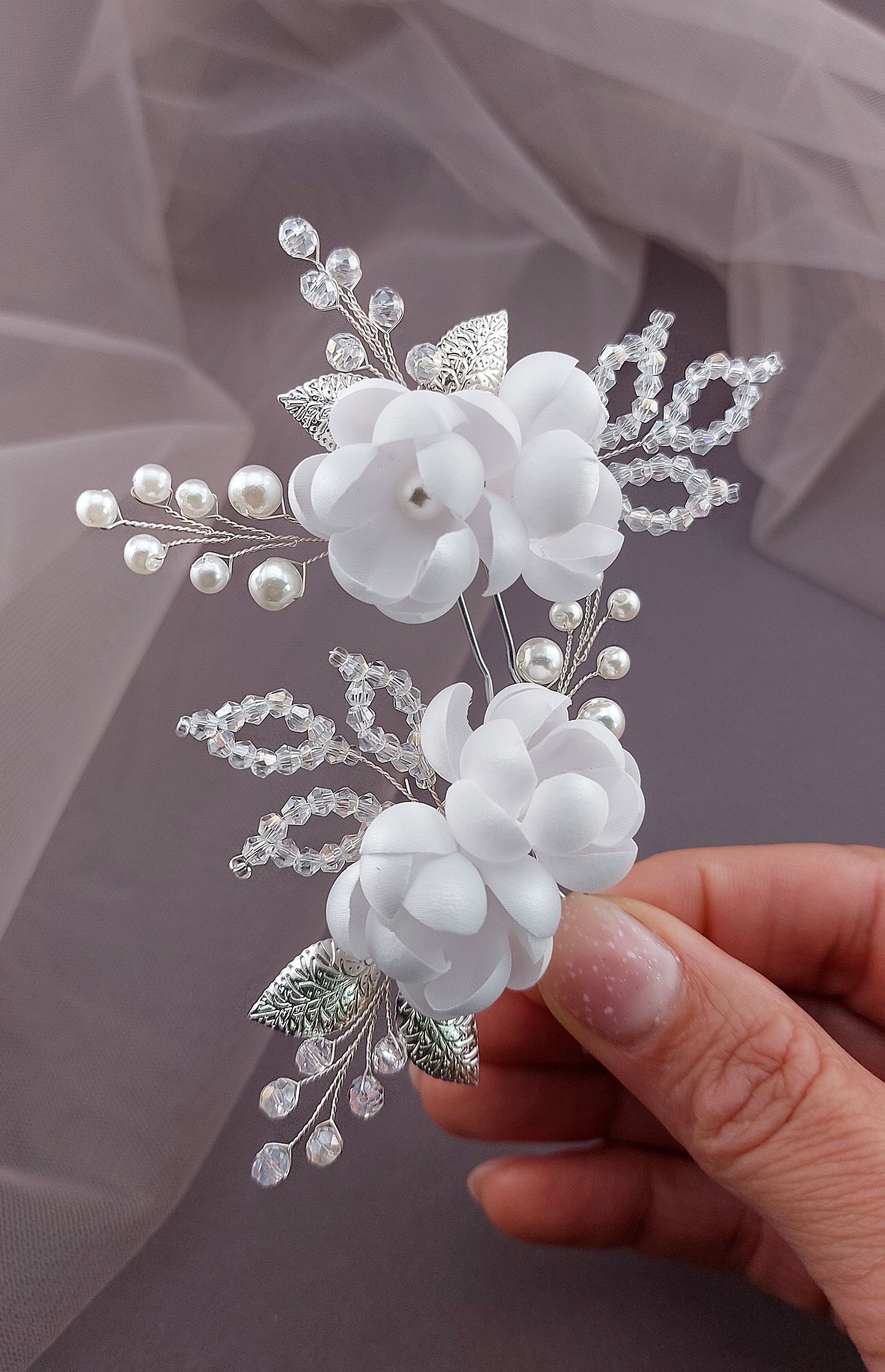silk-flower-bridal-hair-pins-for-garden-wedding