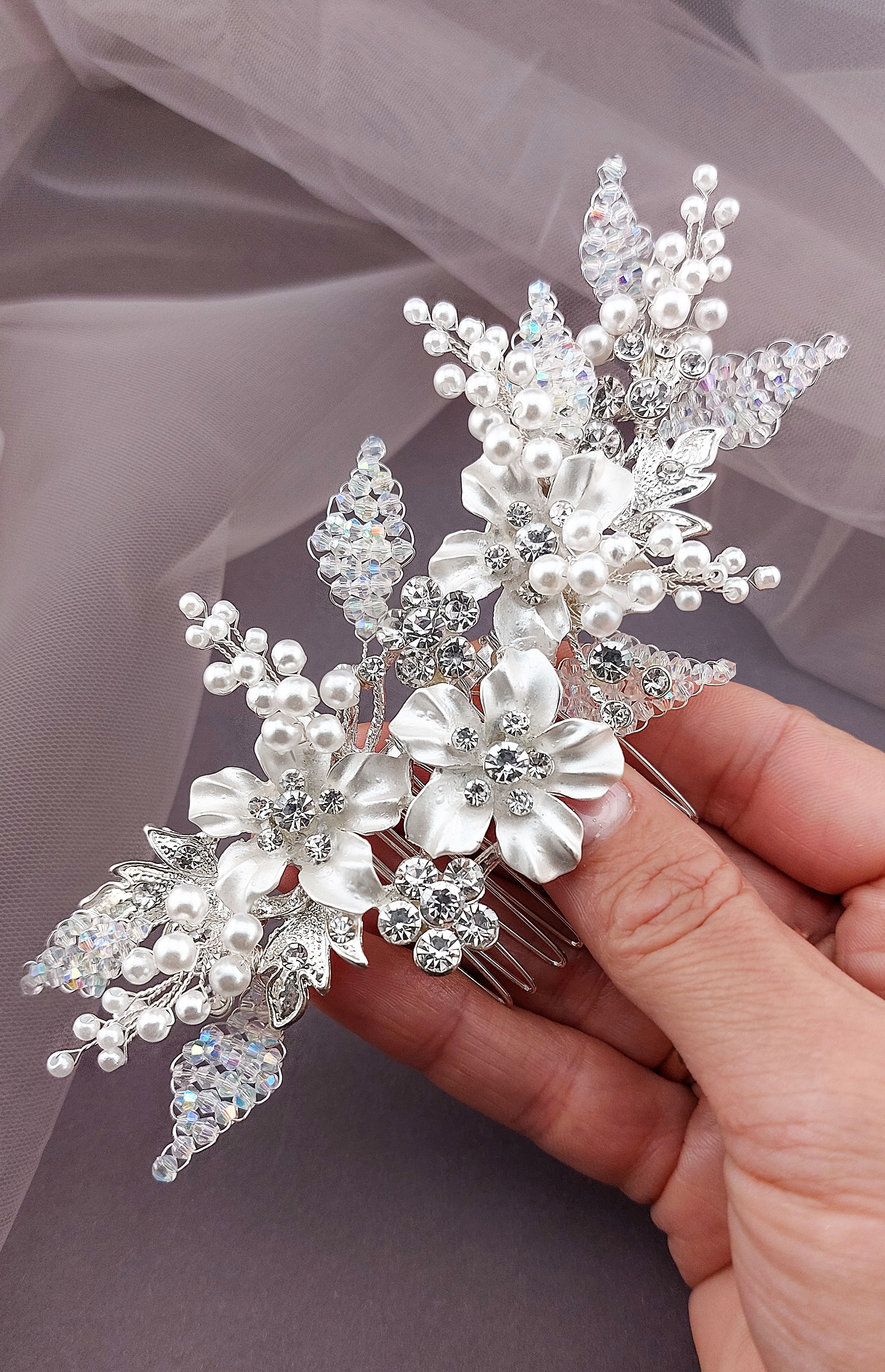 silver-crystal-bridal-hair-comb