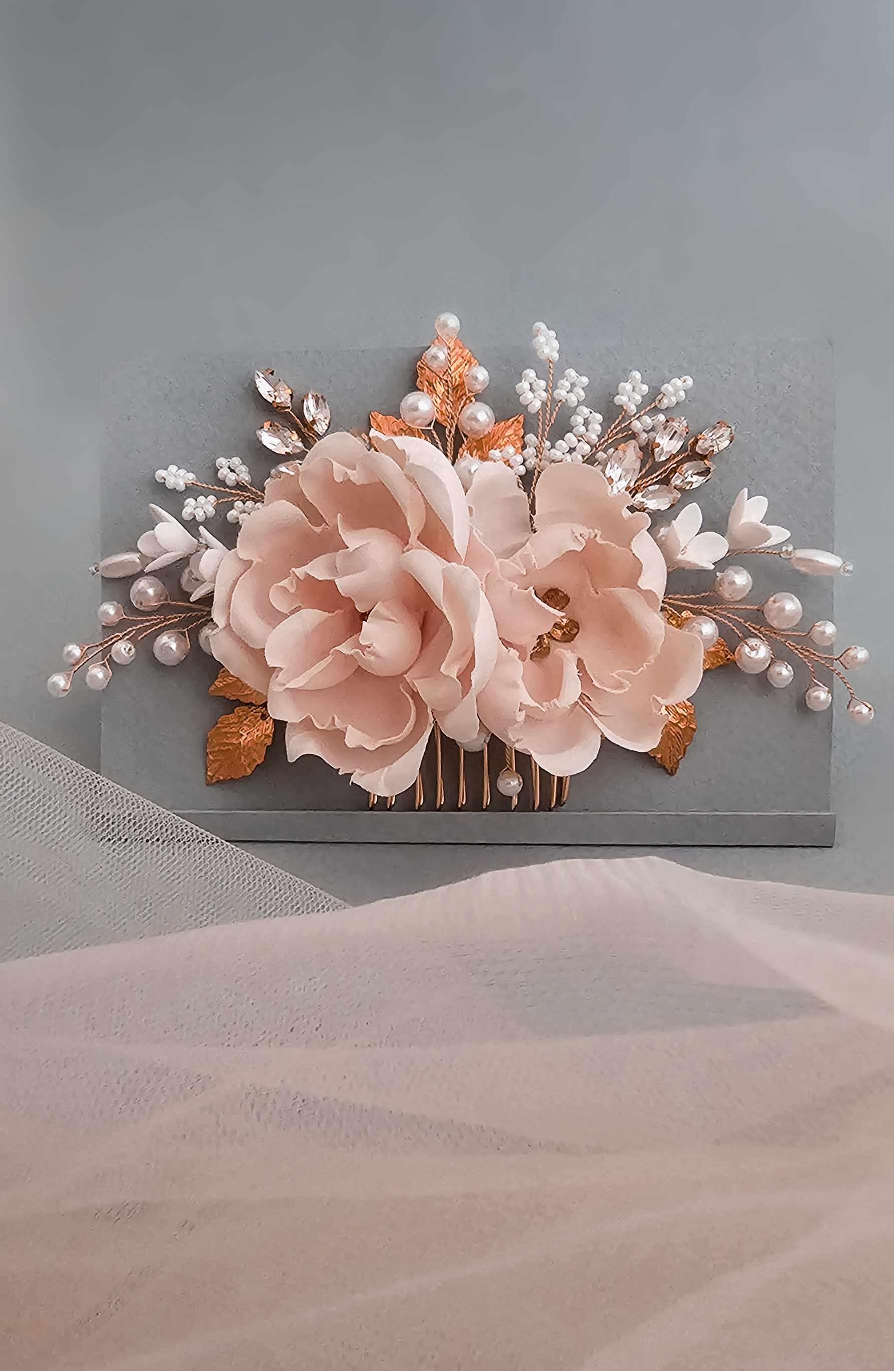 rose-gold-blush-wedding-flower-hair-comb-for-blush-bride