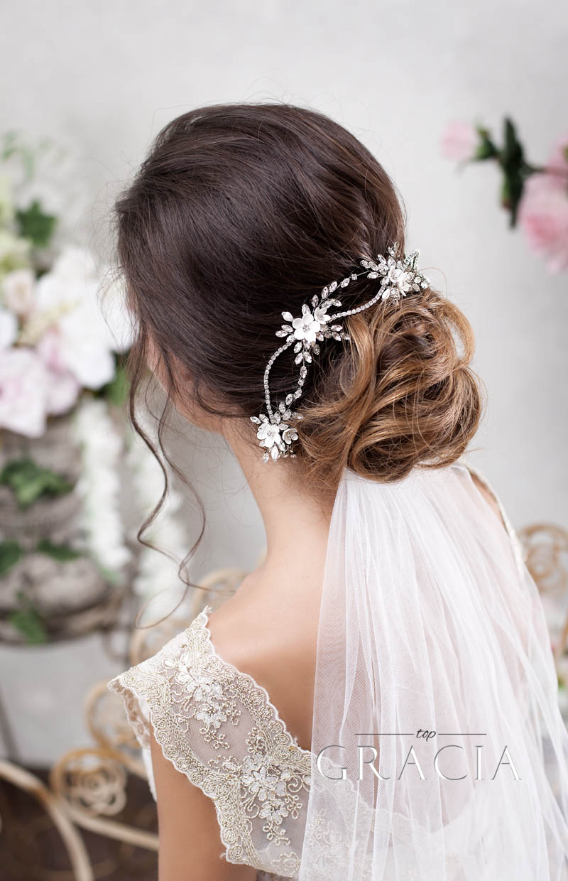 white_flower_wedding_crystal_hair_piece
