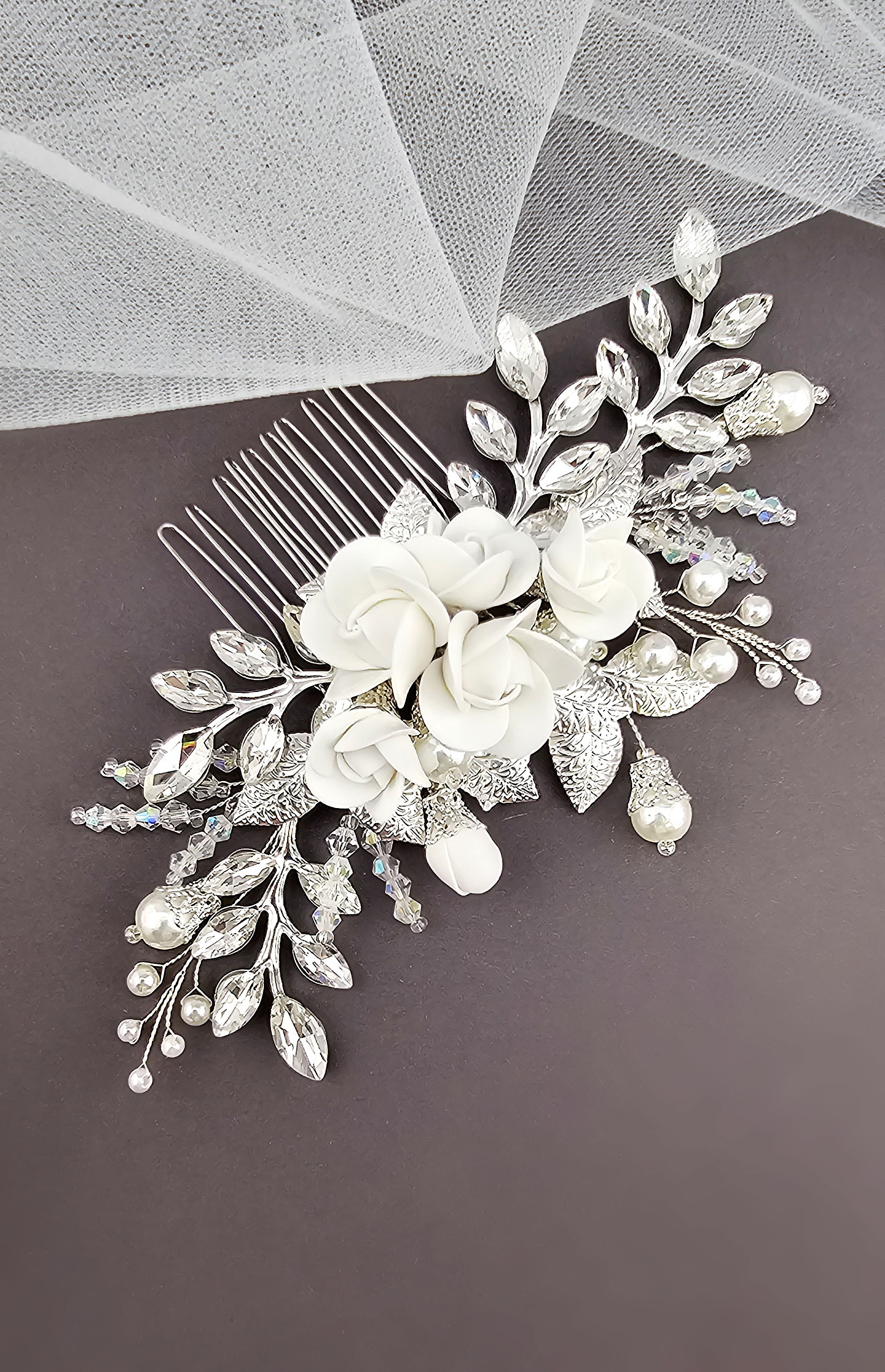 boho-wedding-hairpiece-with-veil