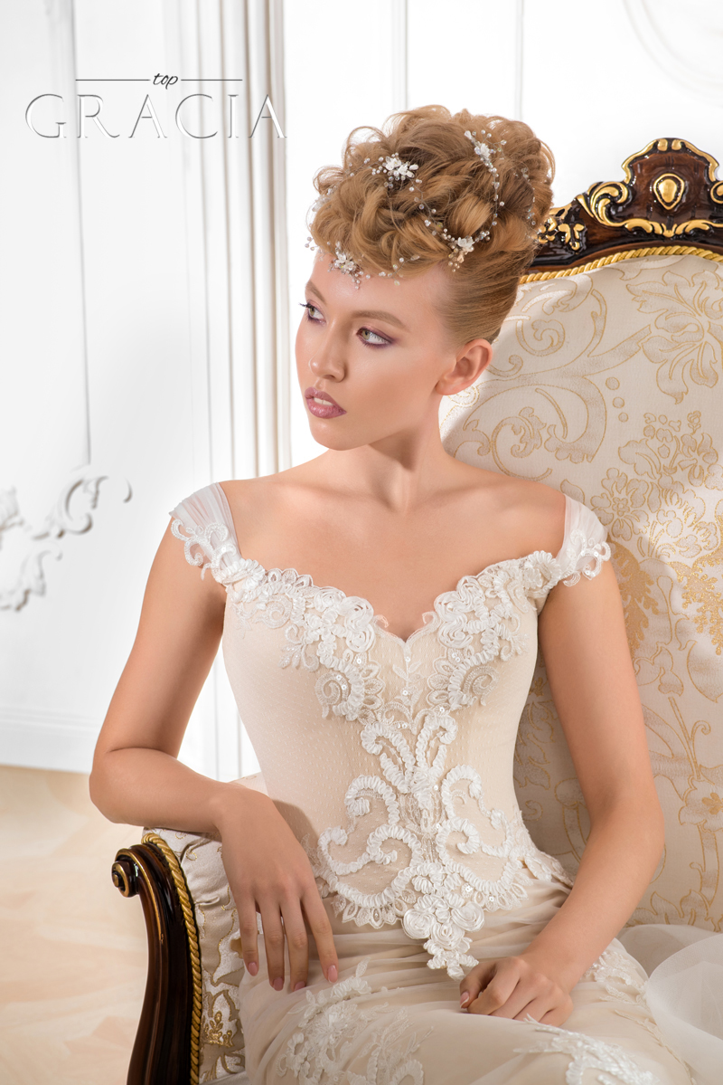 White wedding hair vine