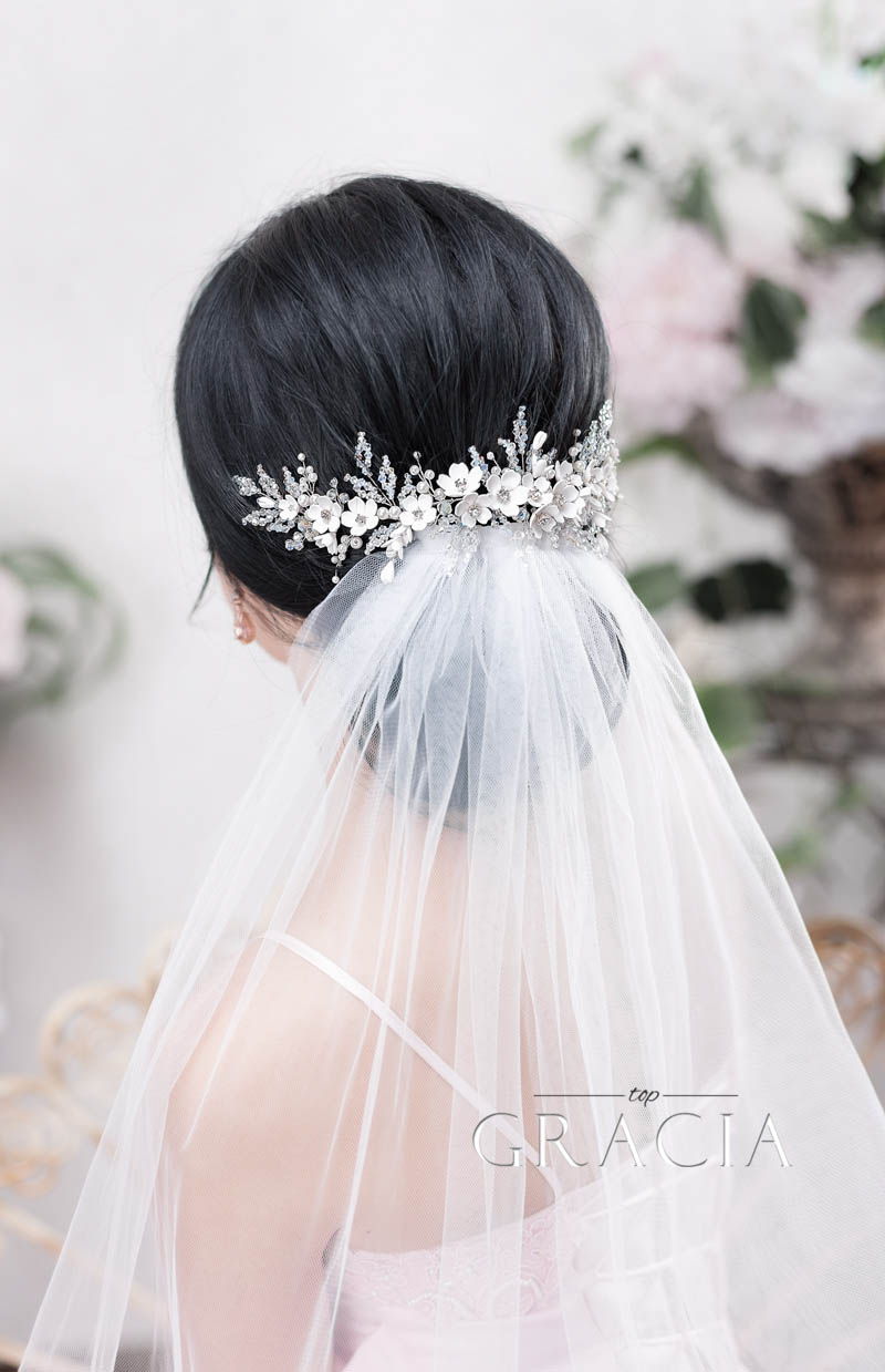 white wedding hairpiece