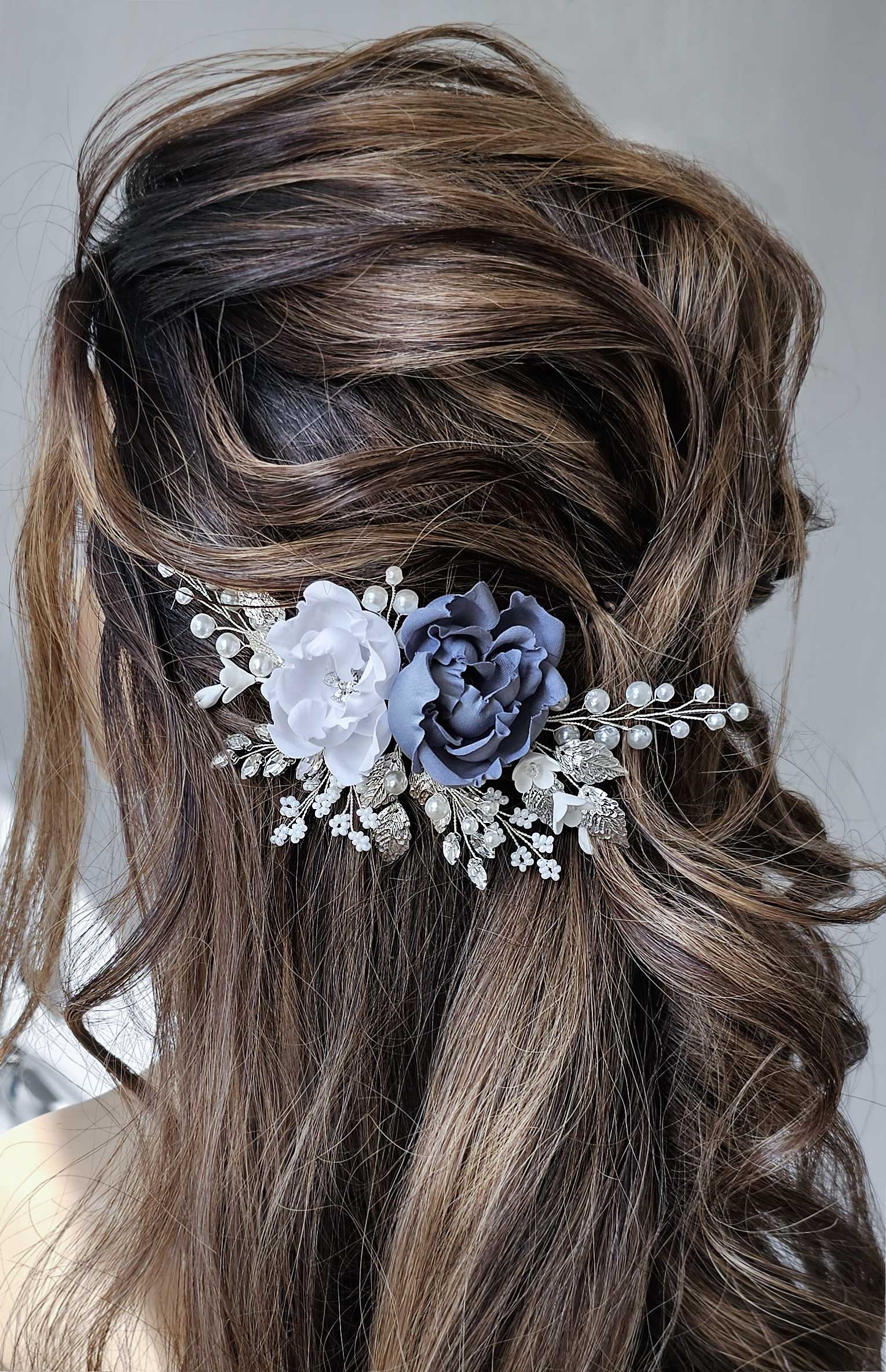 Dusyt_blue_white_hair_comb